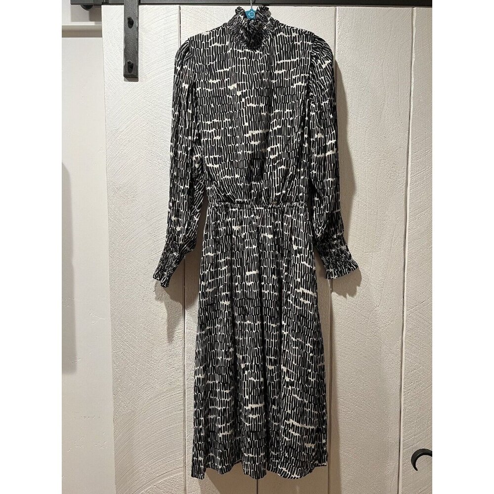 New NWT Tyler Boe Women’s Dress XS High Neck Long Sleeve Midi Dress Black White
